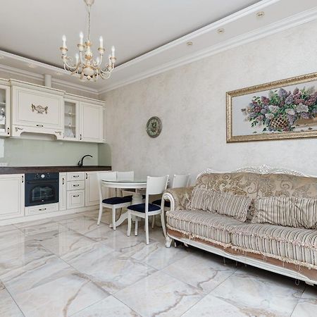 Greek Street Deluxe Apartment Odesa Exterior foto