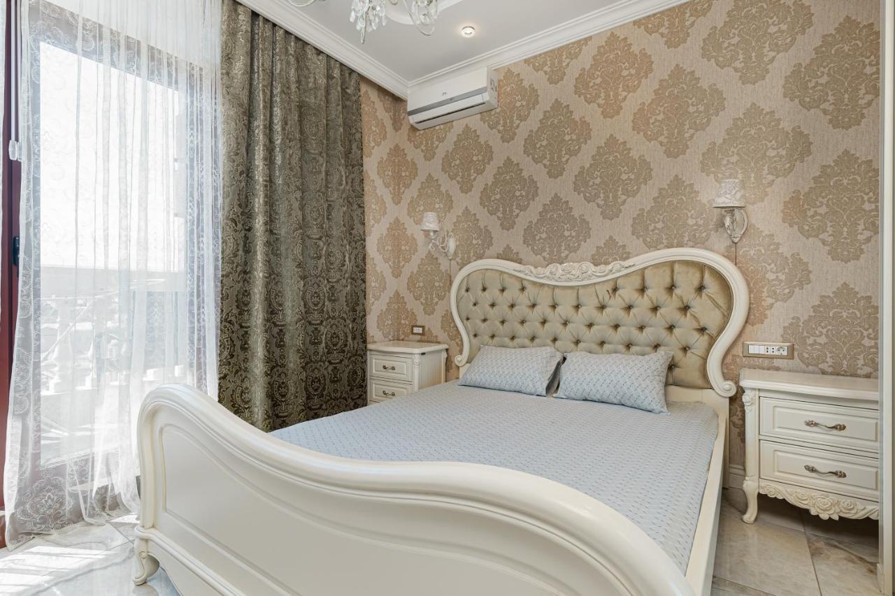 Greek Street Deluxe Apartment Odesa Exterior foto